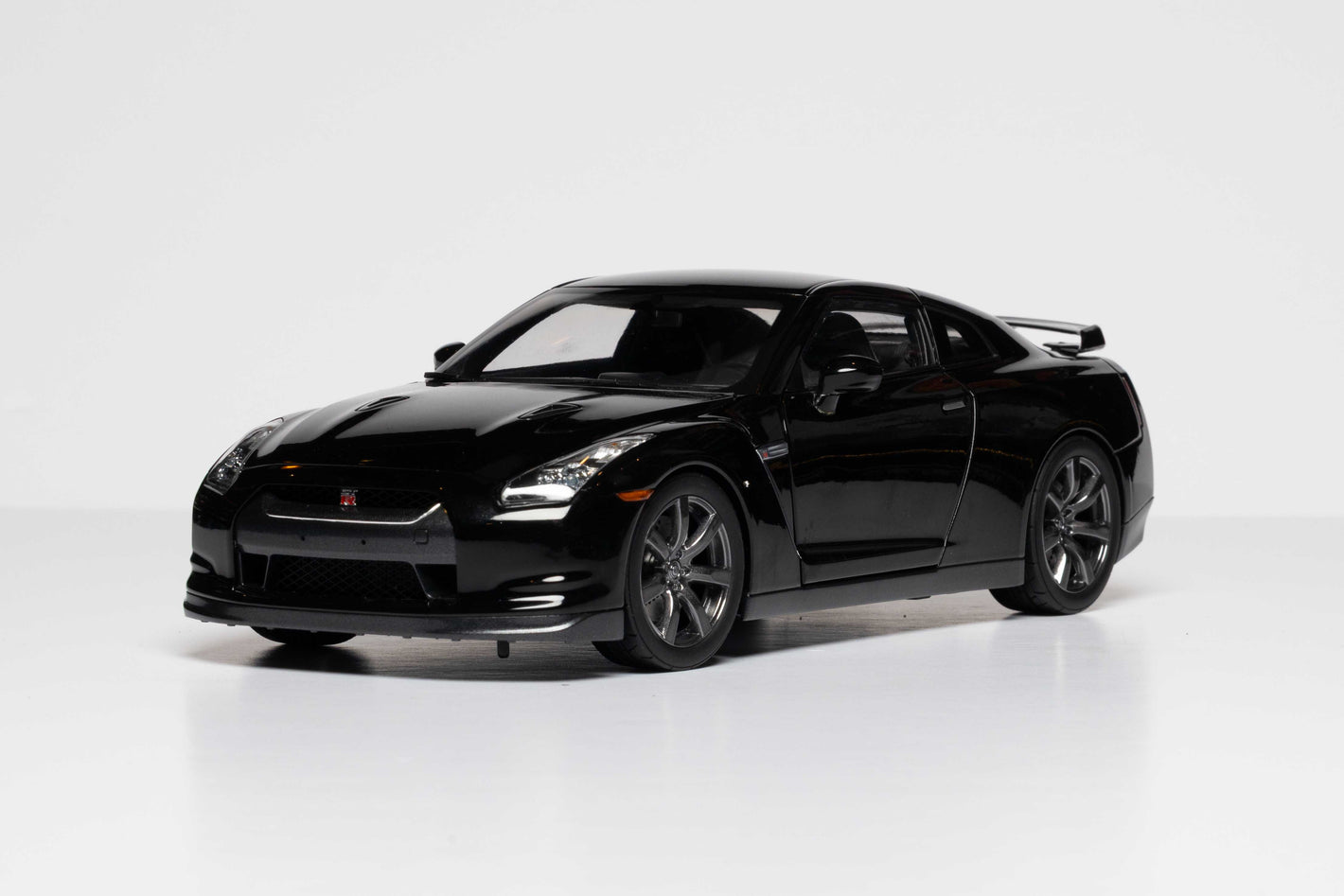 NISSAN GTR R 35