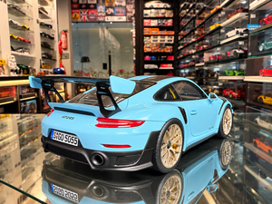 PORSCHE GT2 RS