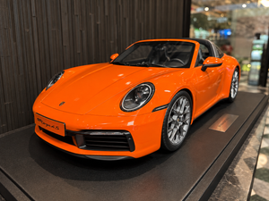 PORSCHE CARRERA 911 TARGA 4S