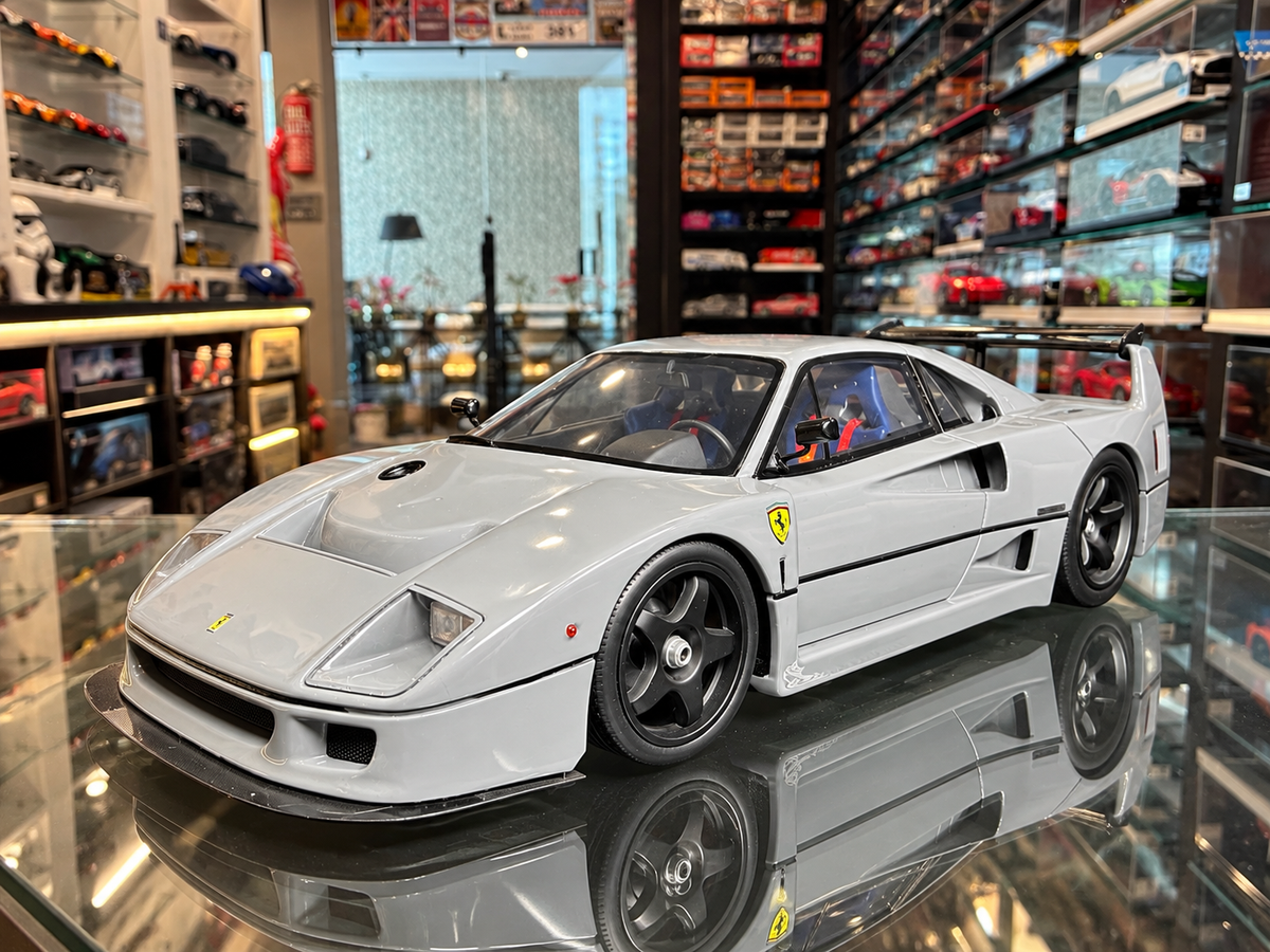 FERRARI F40