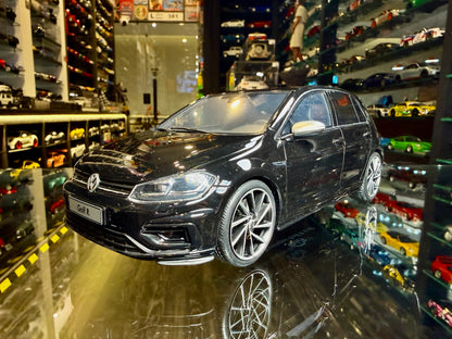 VOLKSWAGEN GOLF R