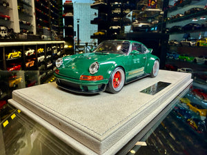 PORSCHE SINGER