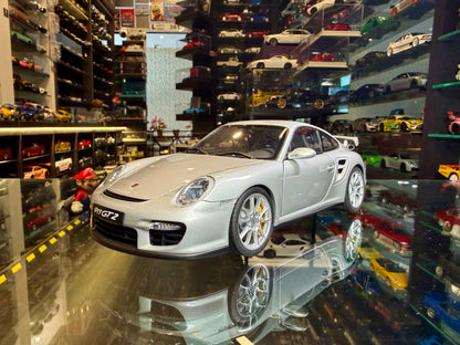 PORSCHE 911 GT2