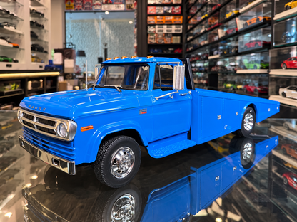 Dodge 1970 D-300 Ramp Truck
