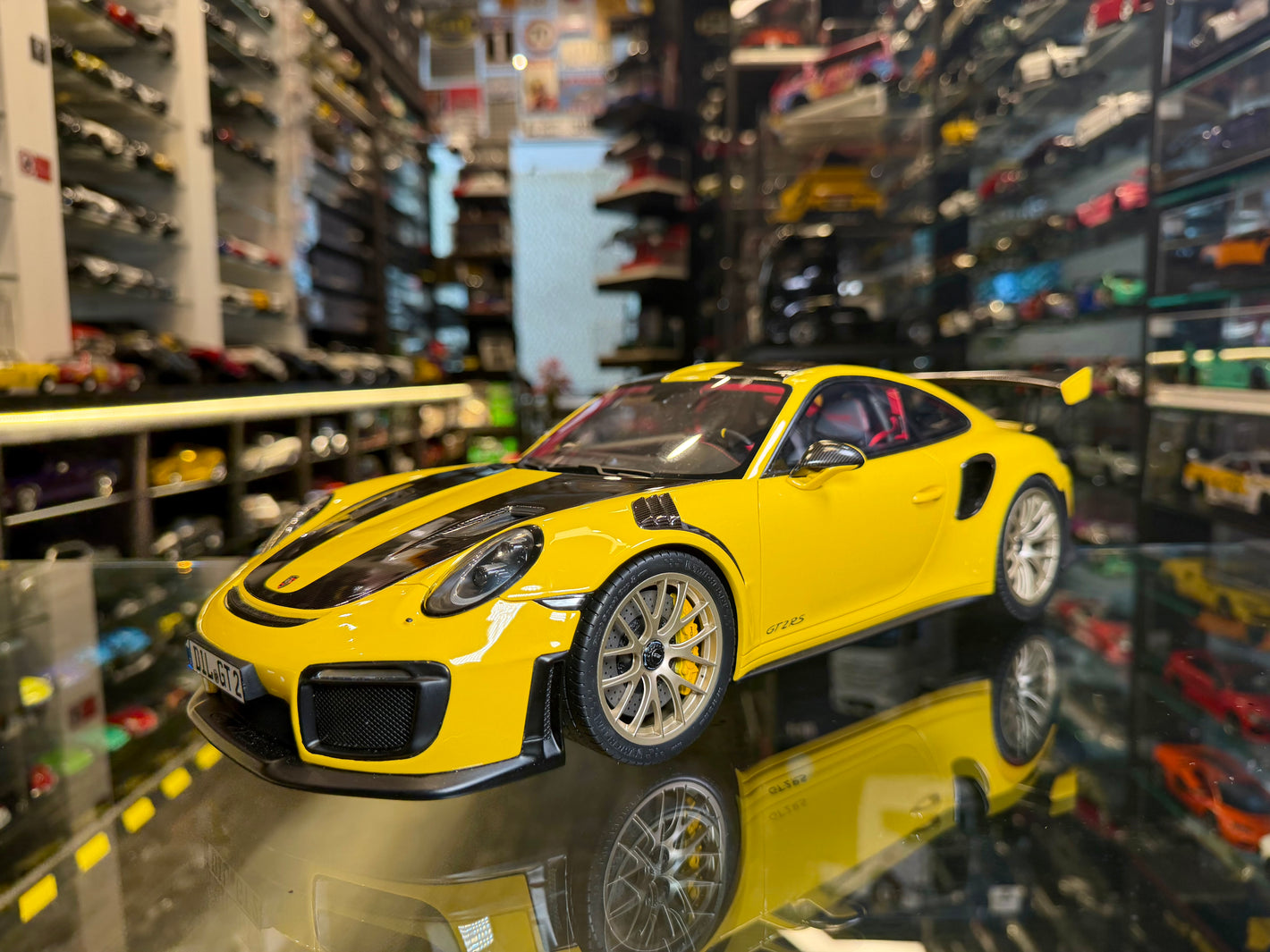 PORSCHE GT2 RS