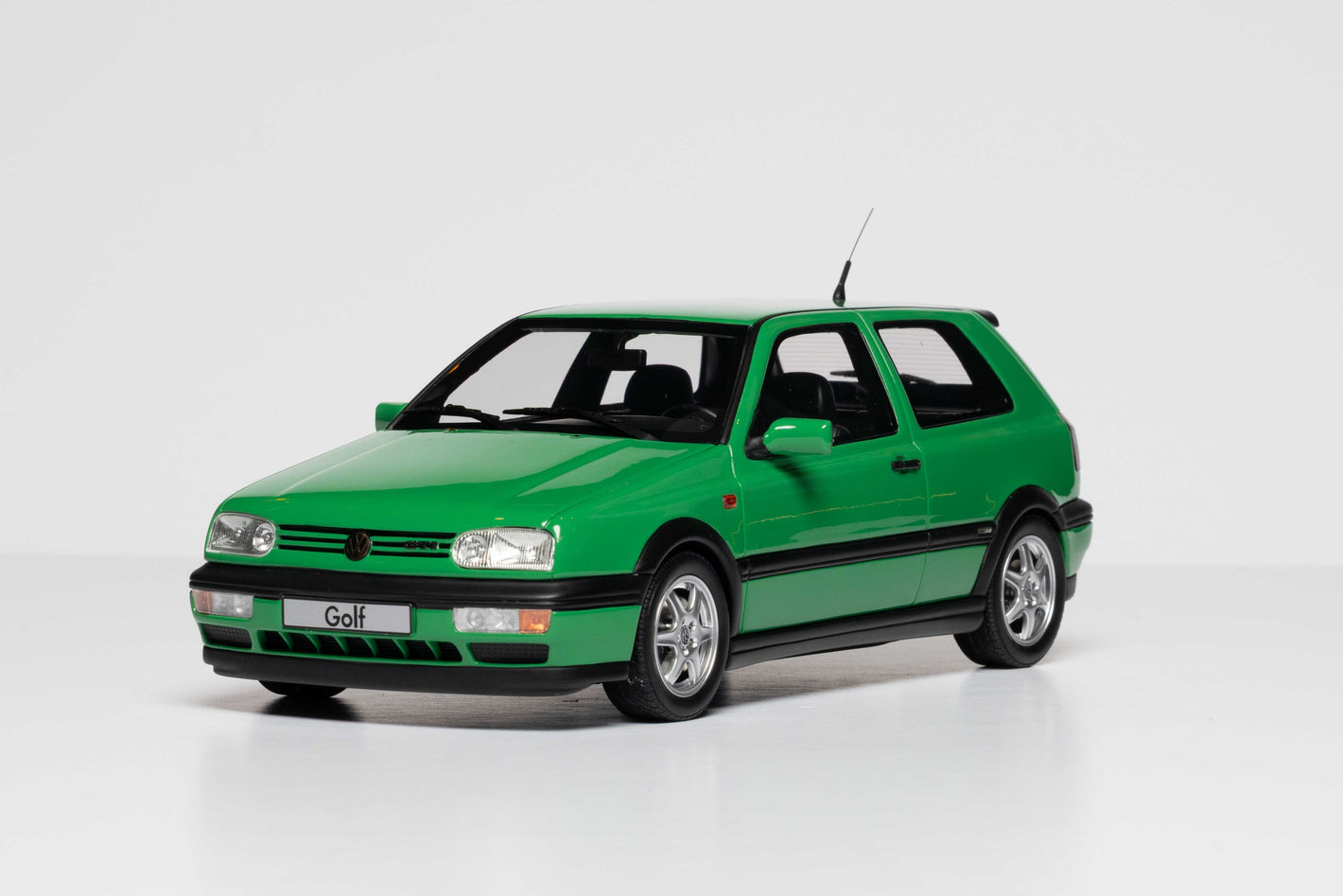 VOLKSWAGEN GOLF III CONCEPT COLOR