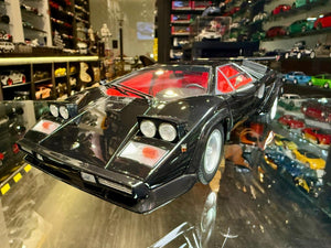 LAMBORGHINI COUNTACH