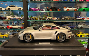 PORSCHE 911 TURBO S