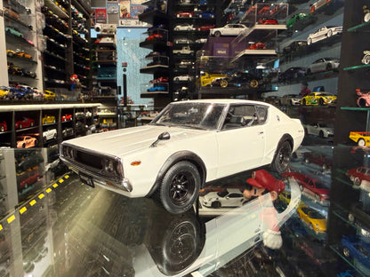 NISSAN SKYLINE GTR 2000 / ( no box )