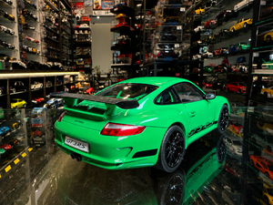 PORSCHE GT3 RS
