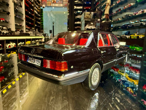 MERCEDES-BENZ 560 SEL