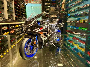 SUZUKI GSX 1300R ( scale 1/12)