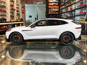 ASTON MARTIN DBX707