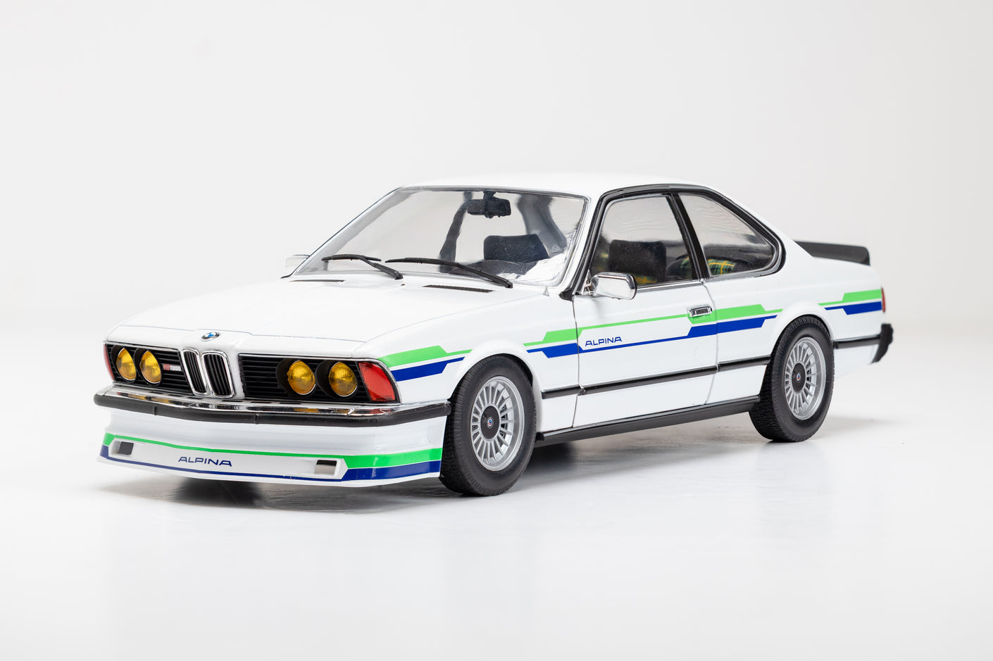 BMW E24