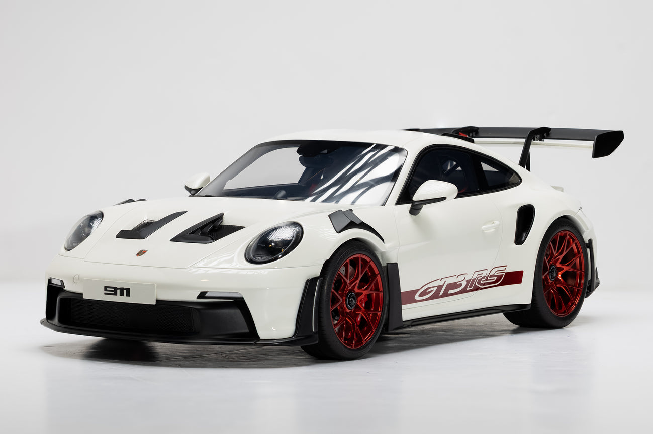 PORSCHE 911 (992) GT3 RS