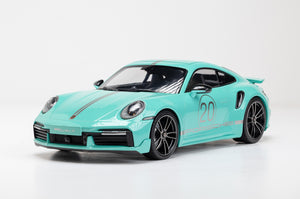 PORSCHE 911 TURBO S