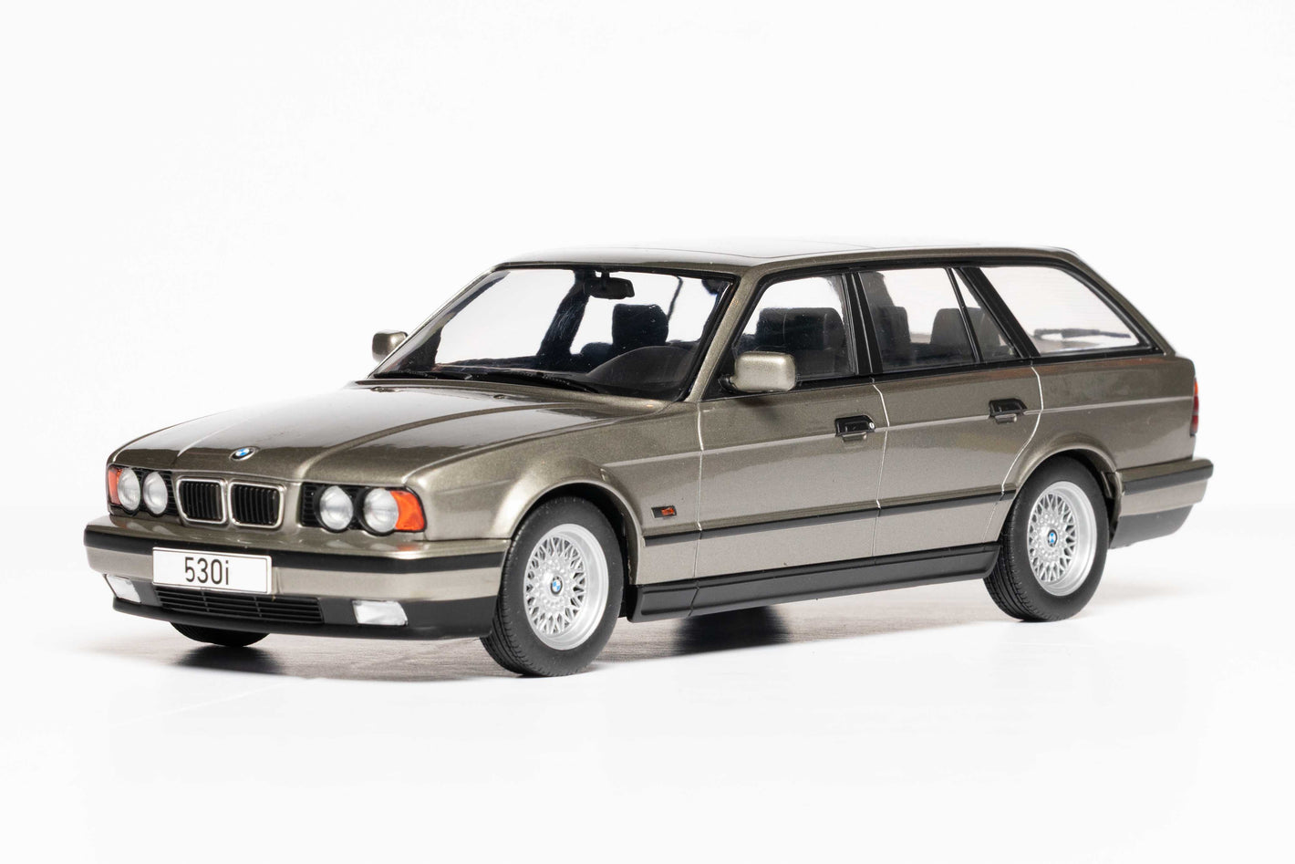 989 BMW 530i (E34) Touring