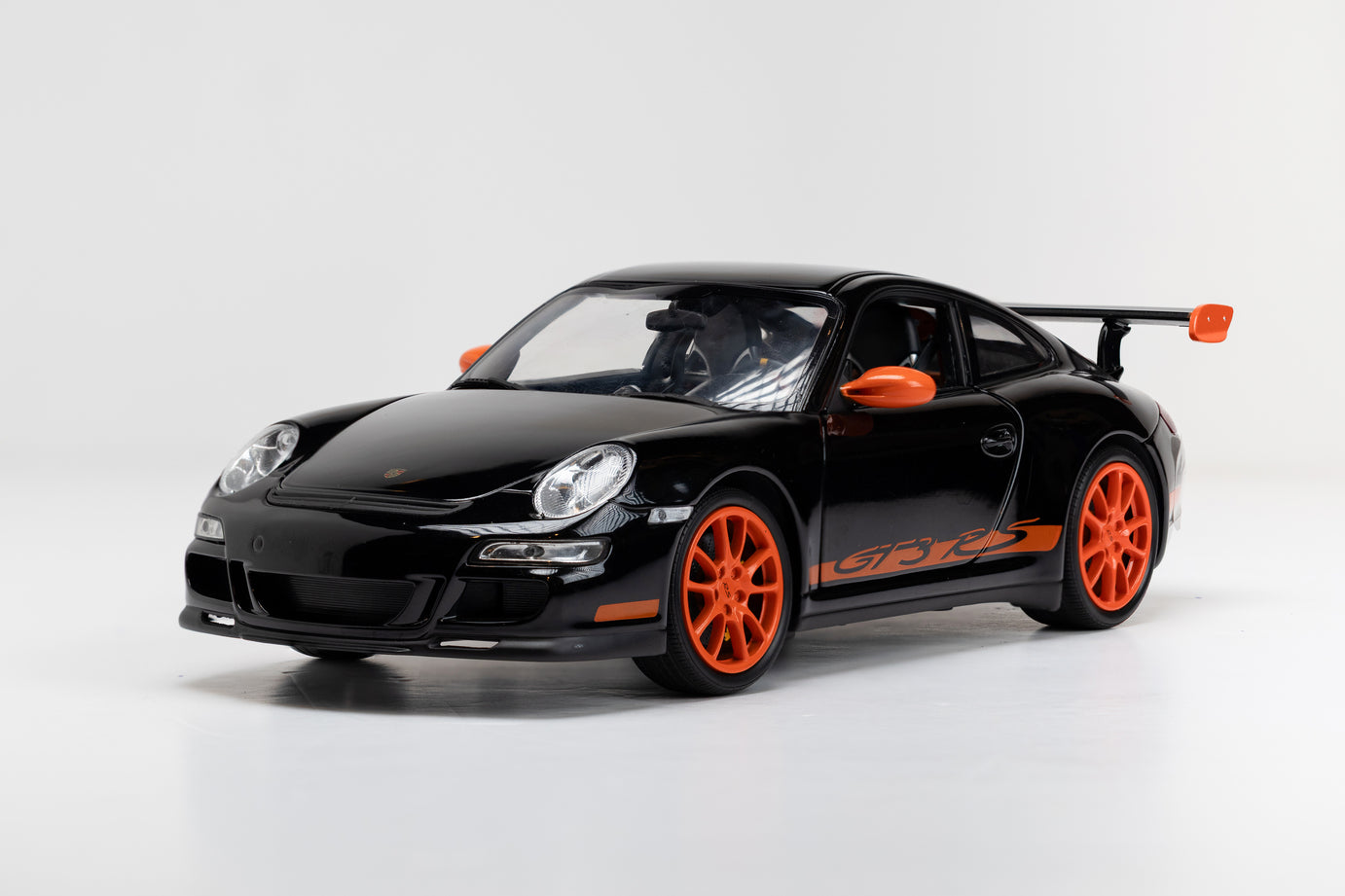 PORSCHE 911 GT3 RS
