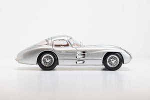 MERCEDES BENZ 300 SLR