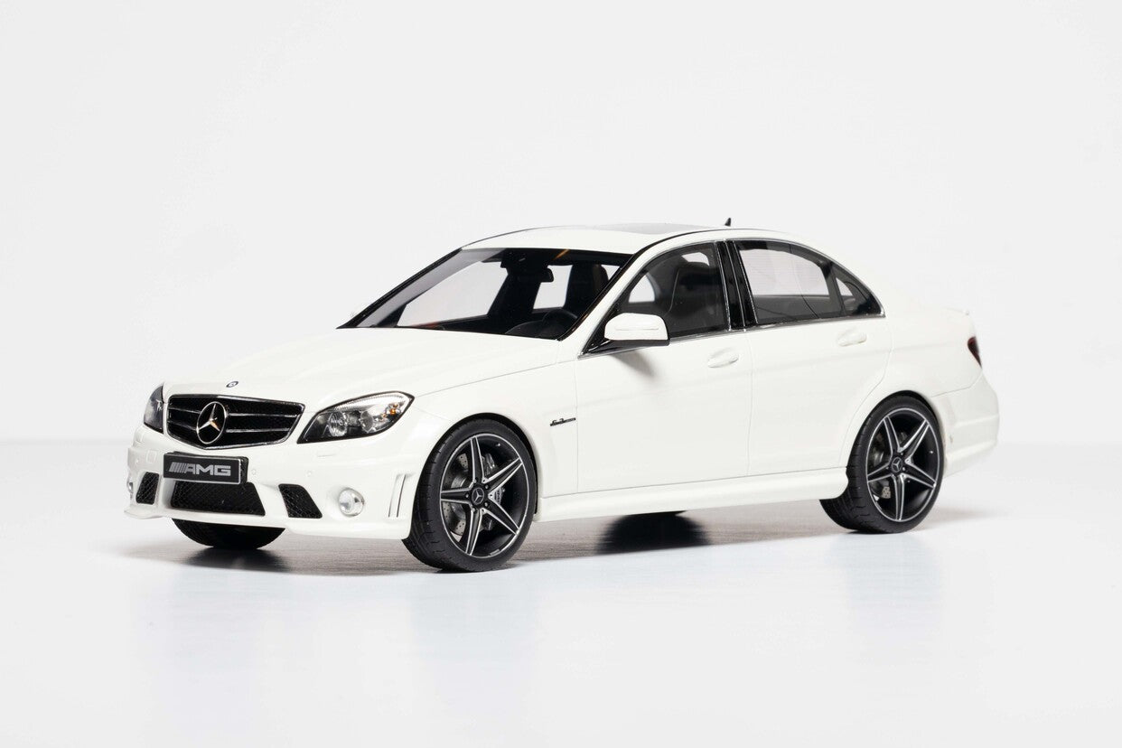Mercedes C63 AMG