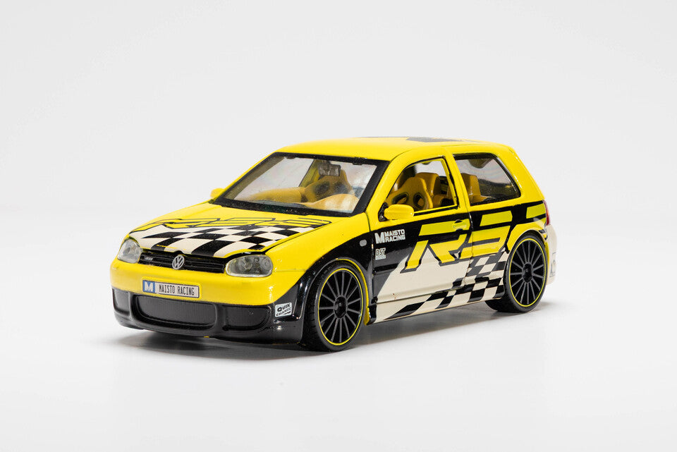 VOLKSWAGEN golf r32