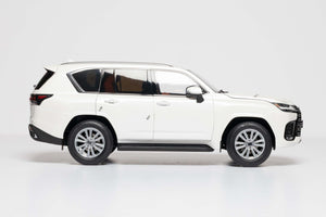 Lexus LX600