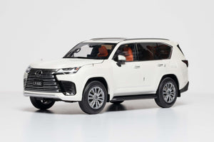 Lexus LX600