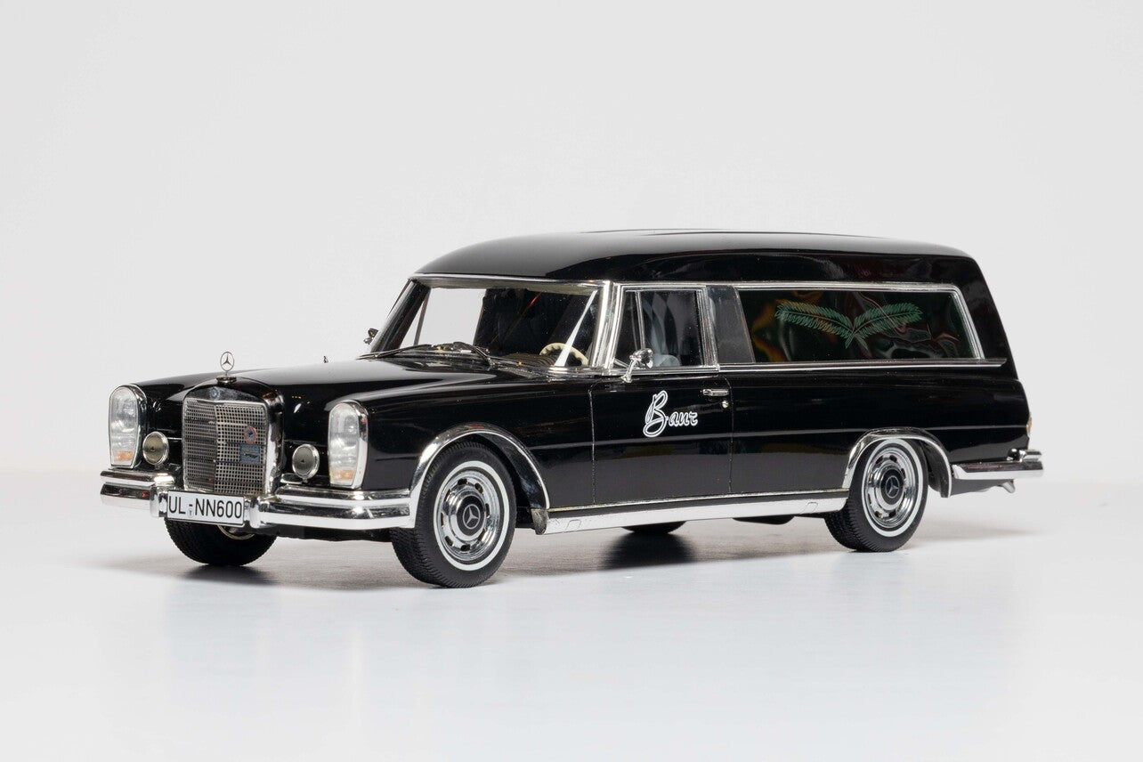 Mercedes 600 Baur Bestattungen